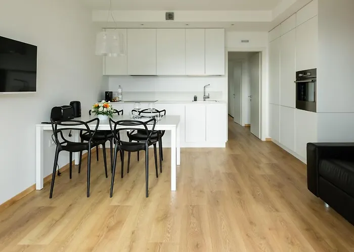 Mine House Hill- 2 Privat Parking! 公寓