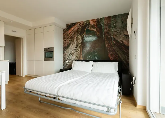 Mine House Hill- 2 Privat Parking! 公寓